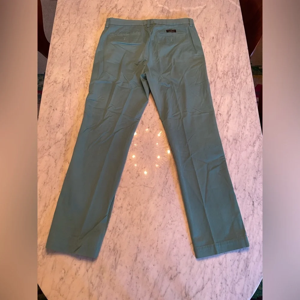 Banana Republic Men’s Emerson chino - 33/32 - Picture 2 of 3